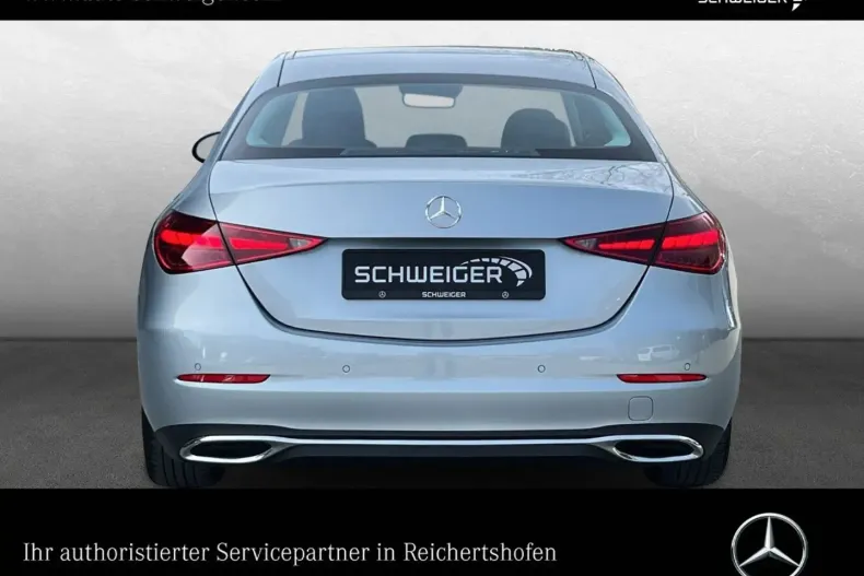 Mercedes-Benz C 300 din 2023 cu 18.759 km - oferta MER153126 - foto 3