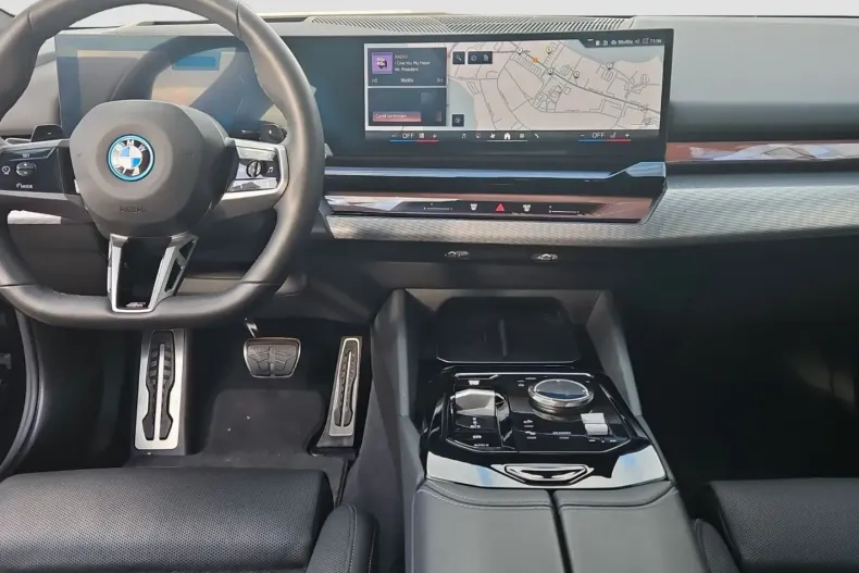 BMW 550 din 2024 cu 27.000 km - oferta BMW153132 - foto 11