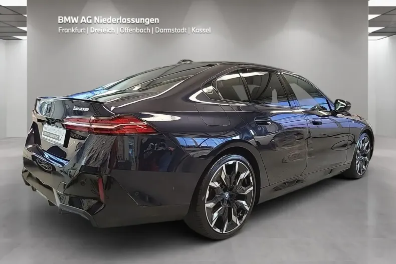 BMW 550 din 2024 cu 26.598 km - oferta BMW153133 - foto 3