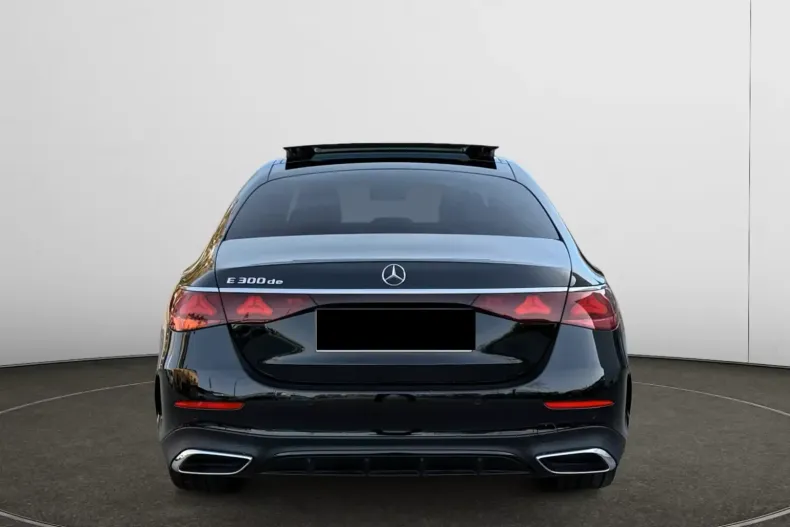 Mercedes-Benz E 300 din 2025 cu 17.015 km - oferta MER153136 - foto 8