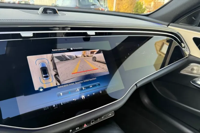 Mercedes-Benz E 300 din 2025 cu 17.015 km - oferta MER153136 - foto 12