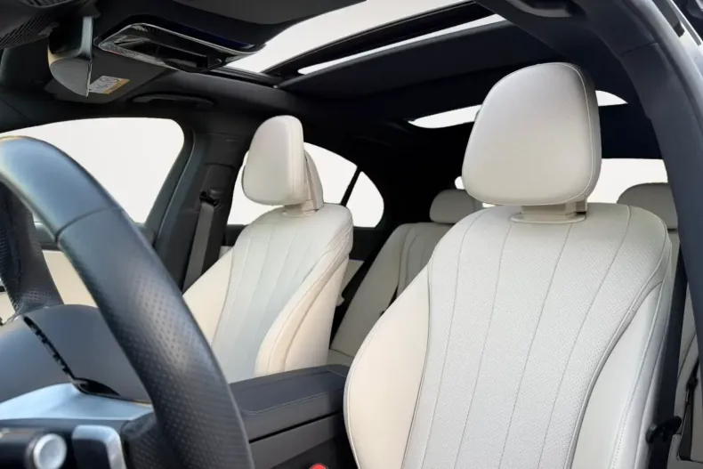 Mercedes-Benz E 300 din 2025 cu 17.015 km - oferta MER153136 - foto 18