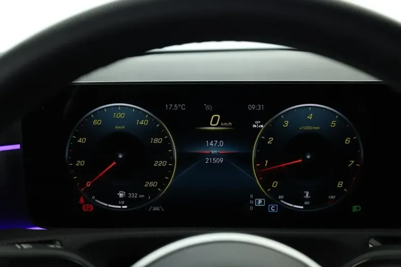 Mercedes-Benz CLA 180 din 2024 cu 21.800 km - oferta MER153140 - foto 12