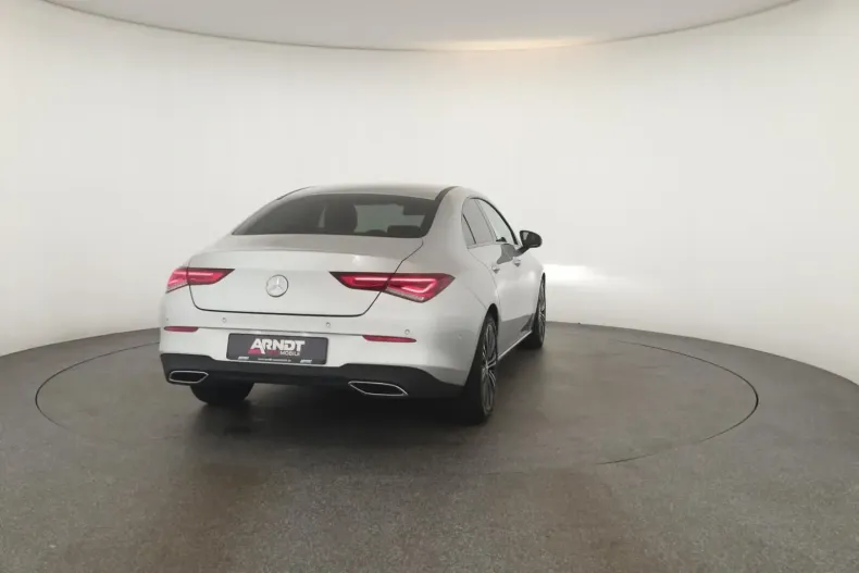 Mercedes-Benz CLA 180 din 2024 cu 21.800 km - oferta MER153140 - foto 26