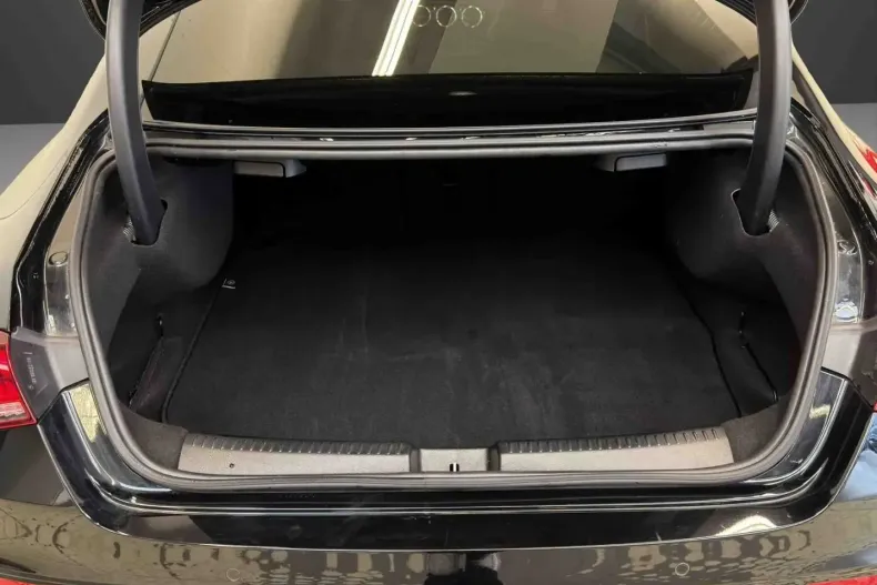 Mercedes-Benz CLA 250 din 2022 cu 53.970 km - oferta MER153141 - foto 11