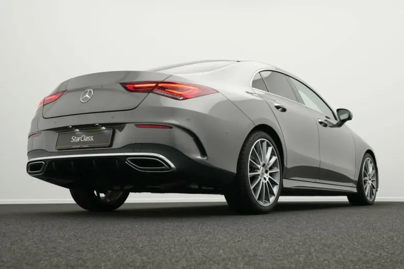 Mercedes-Benz CLA 200 din 2024 cu 19.796 km - oferta MER153147 - foto 11