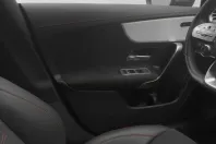 Mercedes-Benz CLA 200 din 2024 cu 19.796 km - oferta MER153147 - foto 23