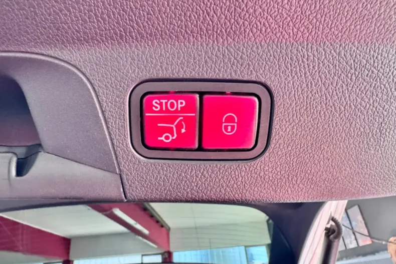 Mercedes-Benz GLE 350 din 2021 cu 77.100 km - oferta MER153163 - foto 31