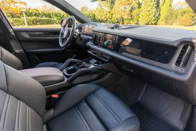 Porsche Cayenne din 2025 cu 19.000 km - oferta POR153169 - foto 21