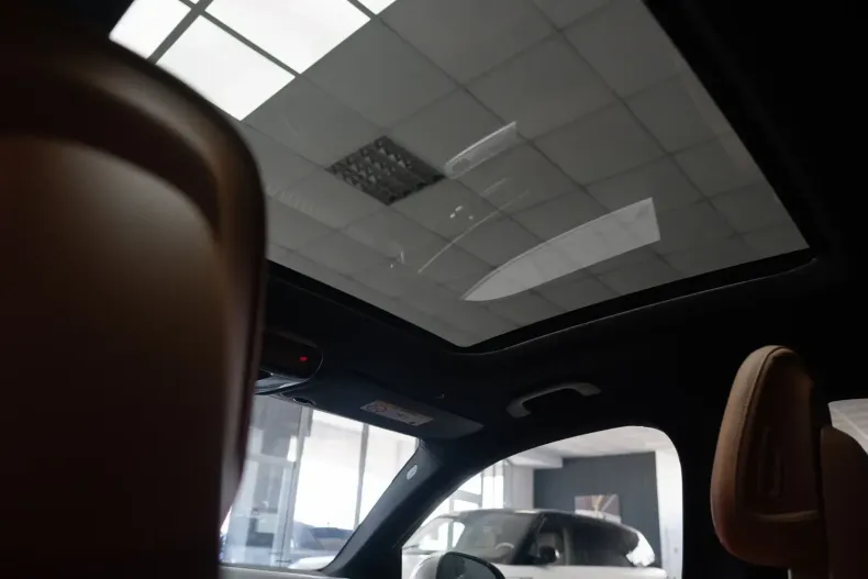 Mercedes-Benz GLC 200 din 2024 cu 16.200 km - oferta MER153171 - foto 19