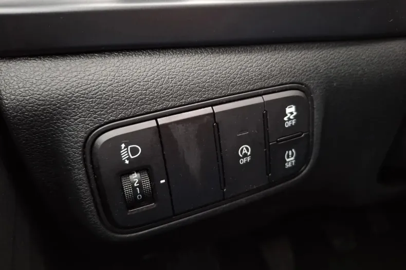 Hyundai i20 din 2023 cu 30.316 km - oferta HYU153182 - foto 22