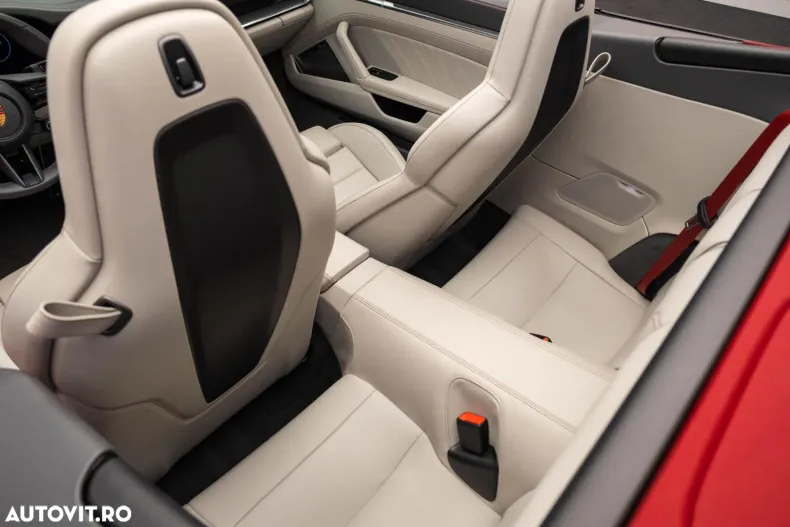 Porsche 911 din 2023 cu 18.200 km - oferta POR153196 - foto 9