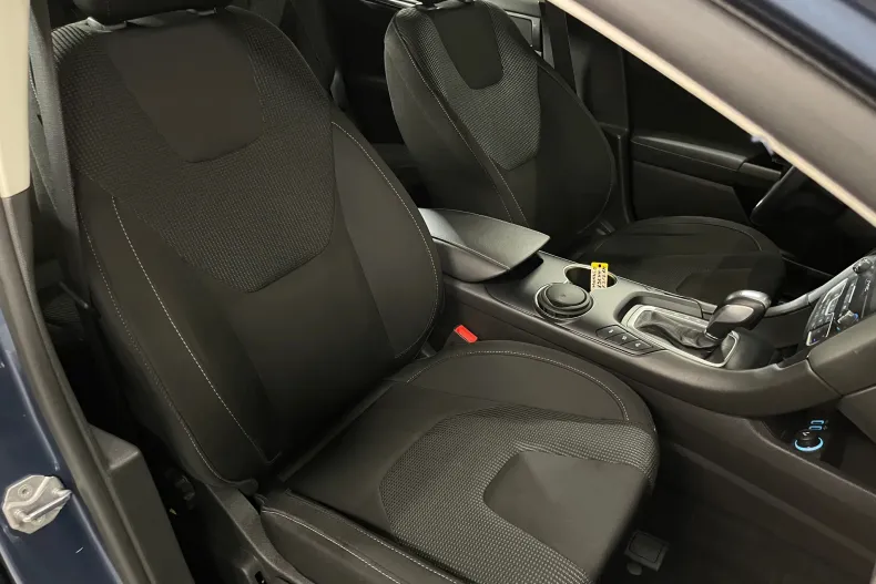 Ford Mondeo din 2021 cu 67.220 km - oferta FOR153200 - foto 10