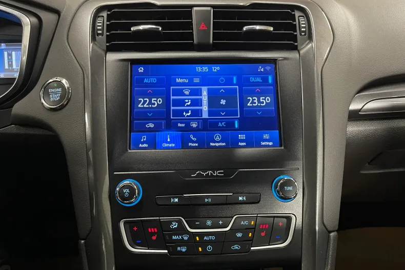 Ford Mondeo din 2021 cu 67.220 km - oferta FOR153200 - foto 19