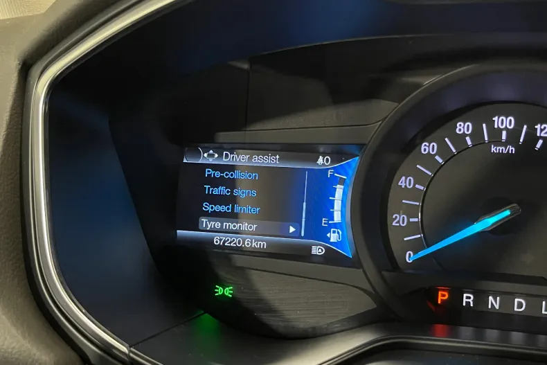 Ford Mondeo din 2021 cu 67.220 km - oferta FOR153200 - foto 26