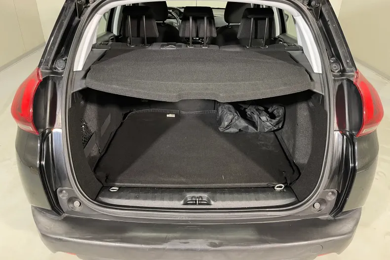 Peugeot 2008 din 2020 cu 82.915 km - oferta PEU153206 - foto 12