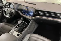 Volkswagen Touareg din 2020 cu 116.806 km - oferta VOL153207 - foto 9
