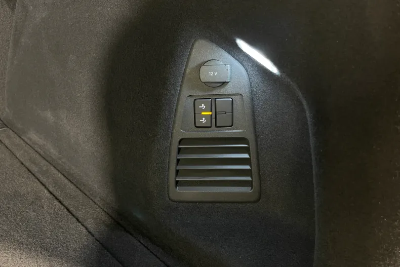 Volkswagen Touareg din 2020 cu 116.806 km - oferta VOL153207 - foto 28