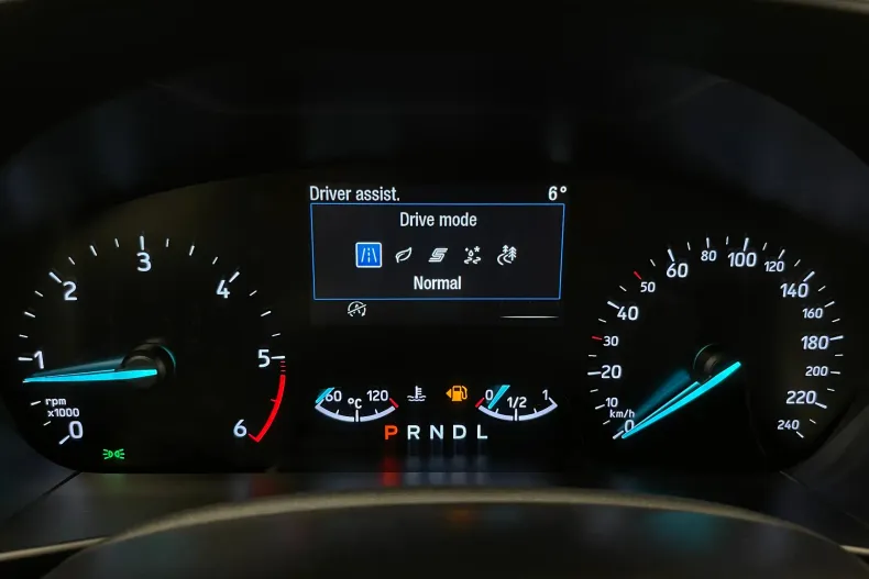 Ford Focus din 2020 cu 127.393 km - oferta FOR153210 - foto 19