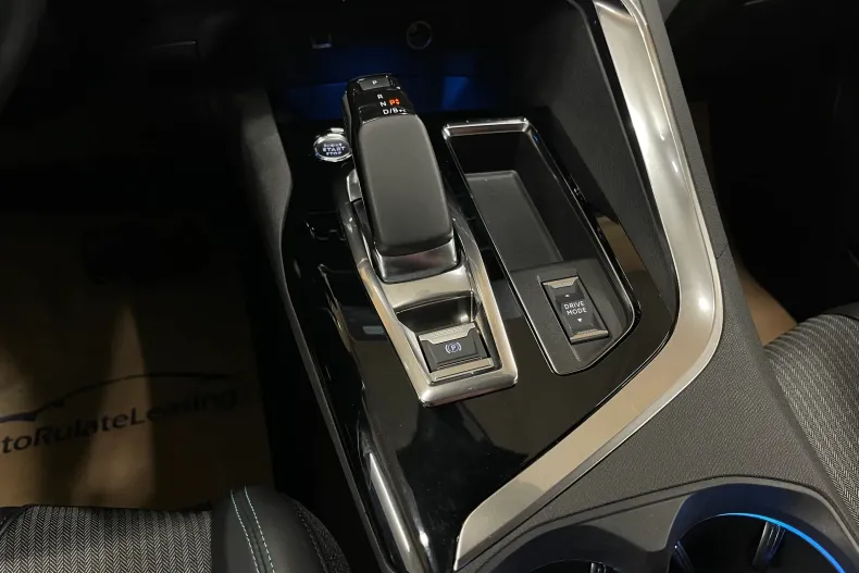 Peugeot 3008 din 2021 cu 96.803 km - oferta PEU153211 - foto 26