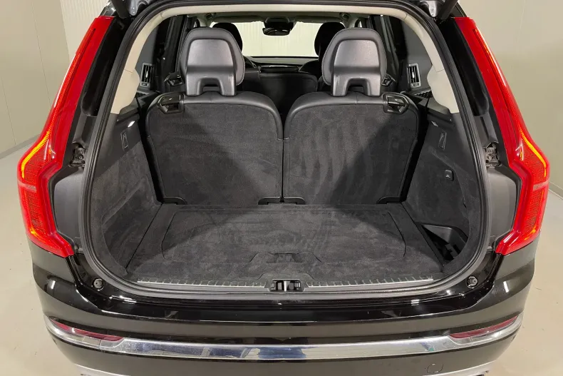 Volvo XC90 din 2020 cu 82.613 km - oferta VOL153212 - foto 16