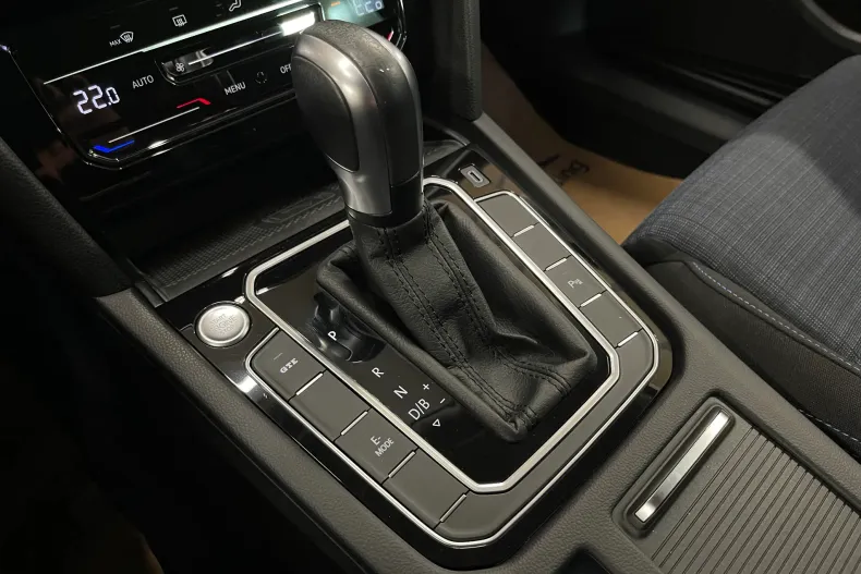 Volkswagen Passat din 2021 cu 73.658 km - oferta VOL153213 - foto 26