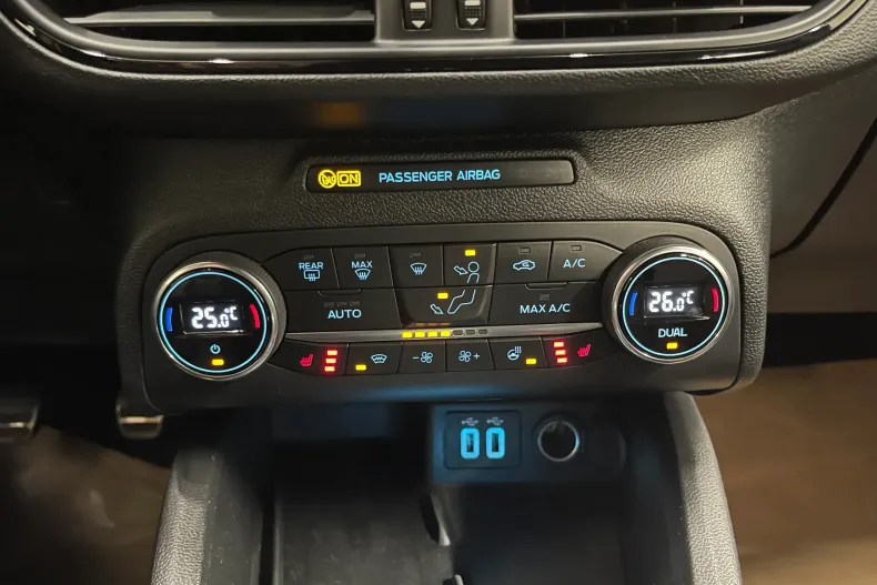 Ford Focus din 2021 cu 131.080 km - oferta FOR153214 - foto 17