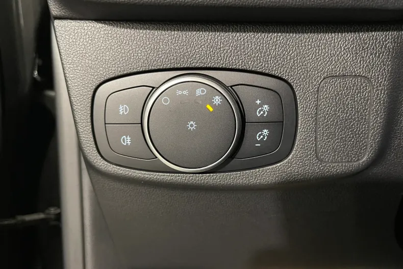 Ford Focus din 2021 cu 131.080 km - oferta FOR153214 - foto 22