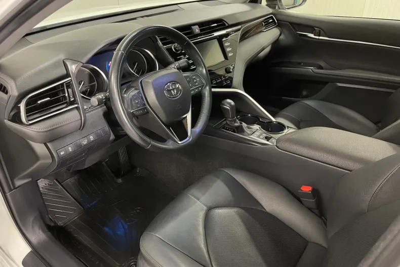 Toyota Camry din 2021 cu 50.064 km - oferta TOY153221 - foto 5