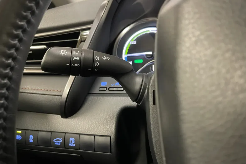 Toyota Camry din 2021 cu 50.064 km - oferta TOY153221 - foto 22