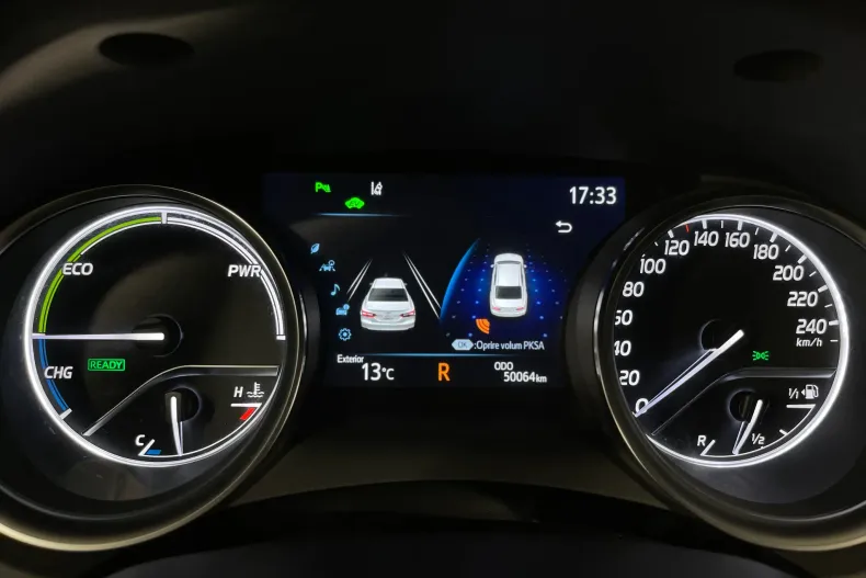 Toyota Camry din 2021 cu 50.064 km - oferta TOY153221 - foto 25