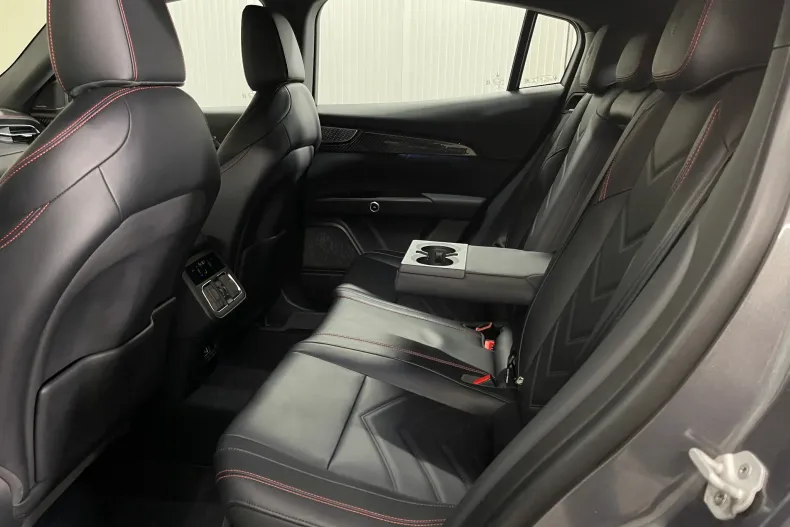 Maserati Grecale din 2023 cu 70.406 km - oferta MAS153226 - foto 13