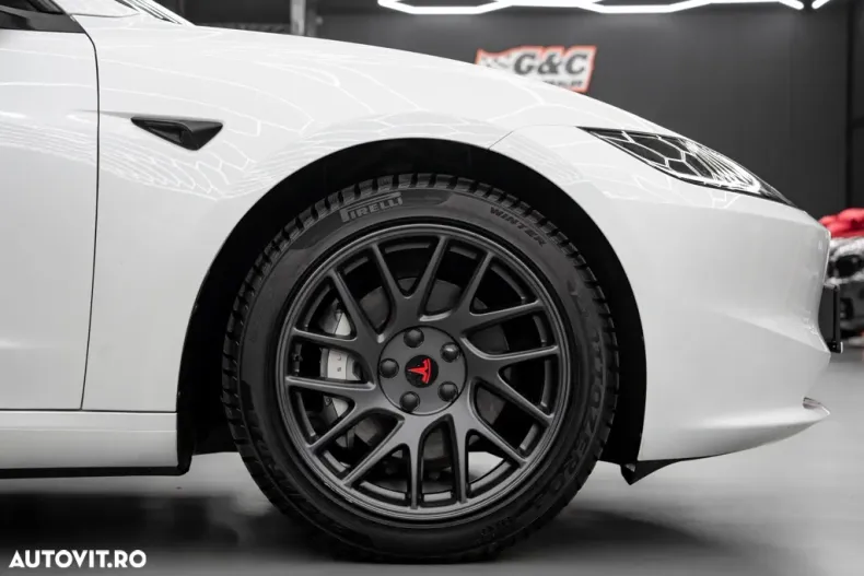 Tesla Model 3 din 2024 cu 15.000 km - oferta TES153234 - foto 6