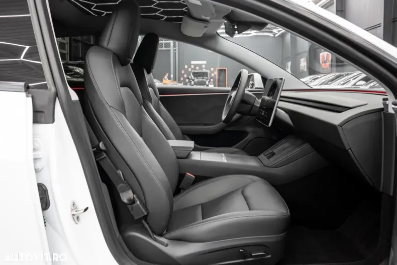 Tesla Model 3 din 2024 cu 15.000 km - oferta TES153234 - foto 9