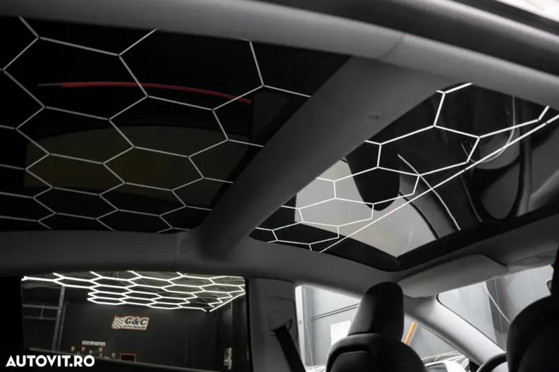 Tesla Model 3 din 2024 cu 15.000 km - oferta TES153234 - foto 10