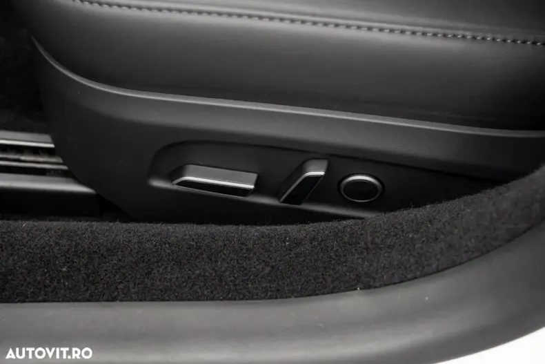 Tesla Model 3 din 2024 cu 15.000 km - oferta TES153234 - foto 12