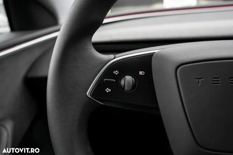 Tesla Model 3 din 2024 cu 15.000 km - oferta TES153234 - foto 35