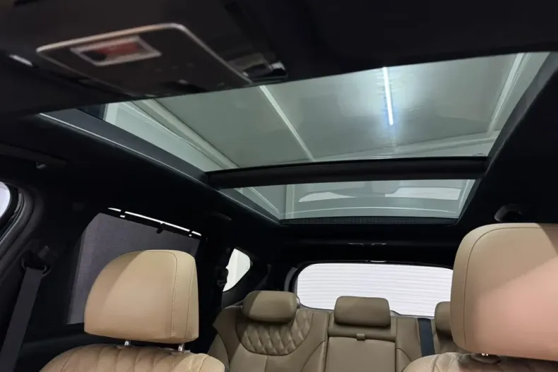 Hyundai SANTA FE din 2022 cu 73.865 km - oferta HYU153242 - foto 10