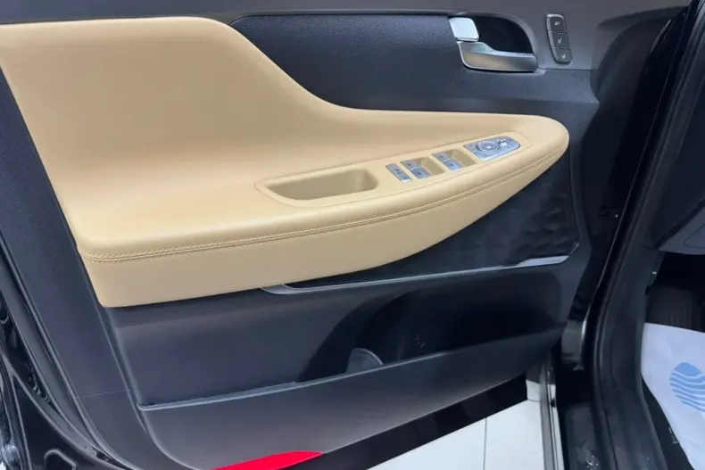 Hyundai SANTA FE din 2022 cu 73.865 km - oferta HYU153242 - foto 15