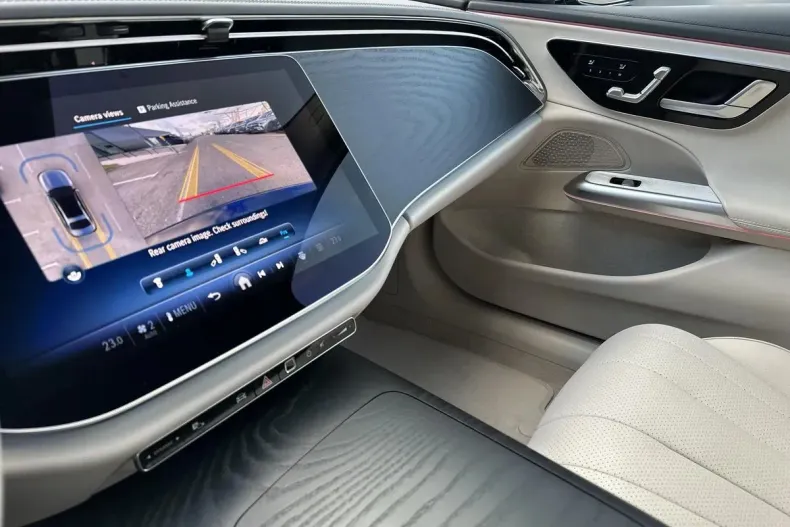 Mercedes-Benz E din 2025 cu 18.842 km - oferta MER153244 - foto 18