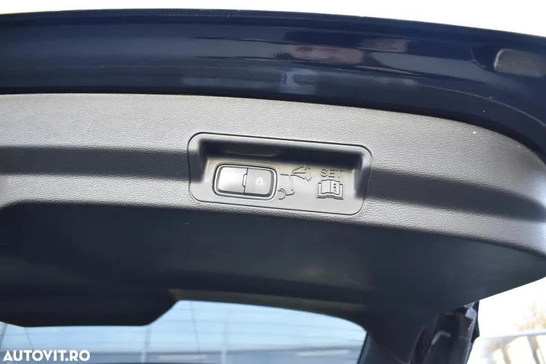 Ford Explorer din 2023 cu 26.432 km - oferta FOR153246 - foto 6