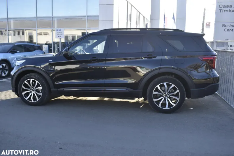 Ford Explorer din 2023 cu 26.432 km - oferta FOR153246 - foto 7