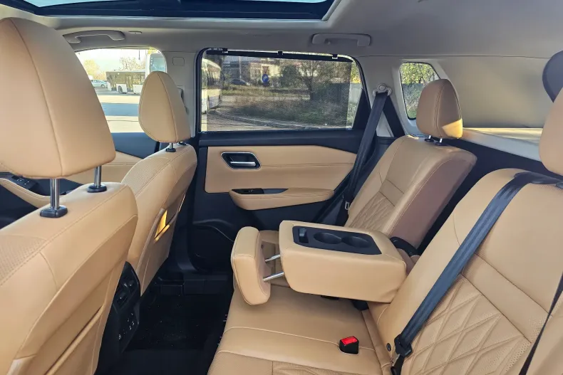 Nissan X-Trail din 2025 cu 2.500 km - oferta NIS153261 - foto 16