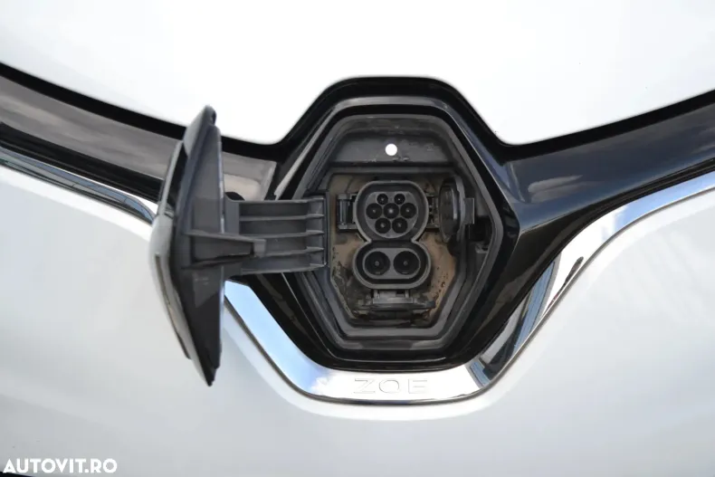 Renault ZOE din 2022 cu 57.994 km - oferta REN153271 - foto 18