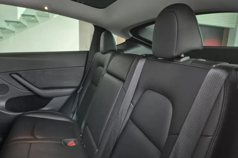 Tesla Model Y din 2023 cu 36.000 km - oferta TES153278 - foto 14