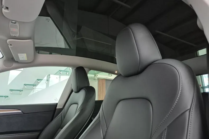 Tesla Model Y din 2023 cu 36.000 km - oferta TES153278 - foto 15