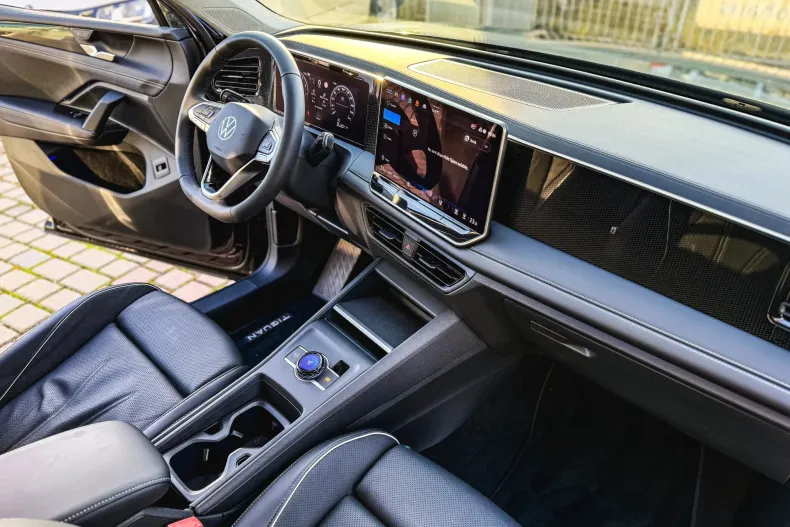 Volkswagen Tiguan din 2025 cu 2.130 km - oferta VOL153280 - foto 19