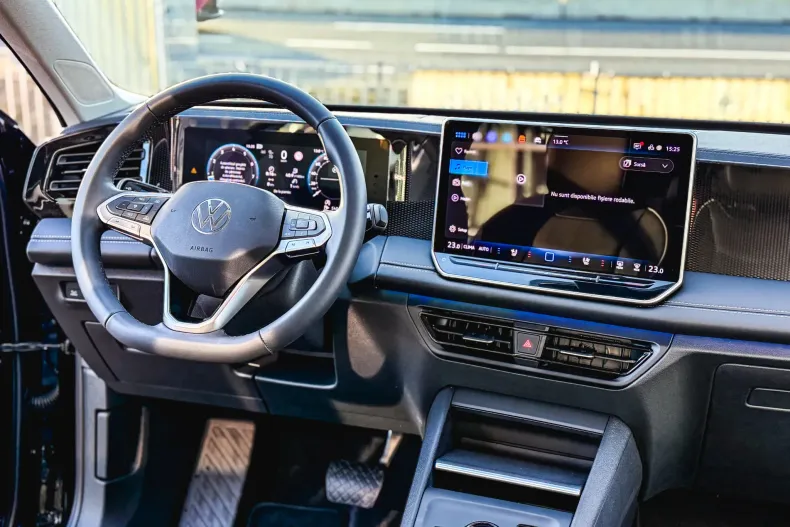 Volkswagen Tiguan din 2025 cu 2.130 km - oferta VOL153280 - foto 23