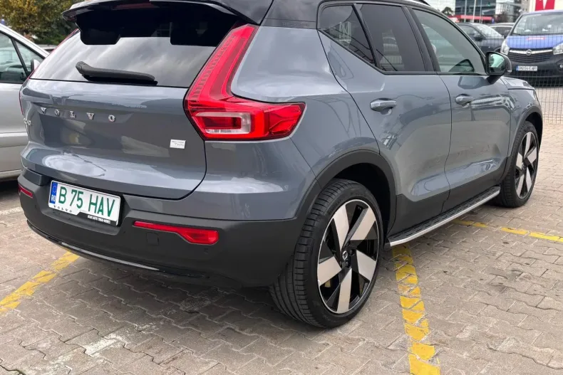 Volvo XC40 din 2023 cu 13.000 km - oferta VOL153281 - foto 5