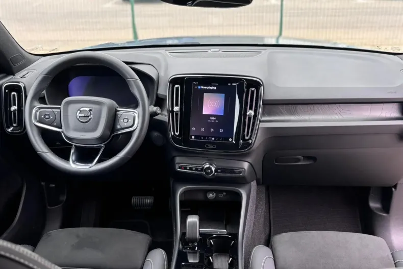 Volvo XC40 din 2023 cu 13.000 km - oferta VOL153281 - foto 9